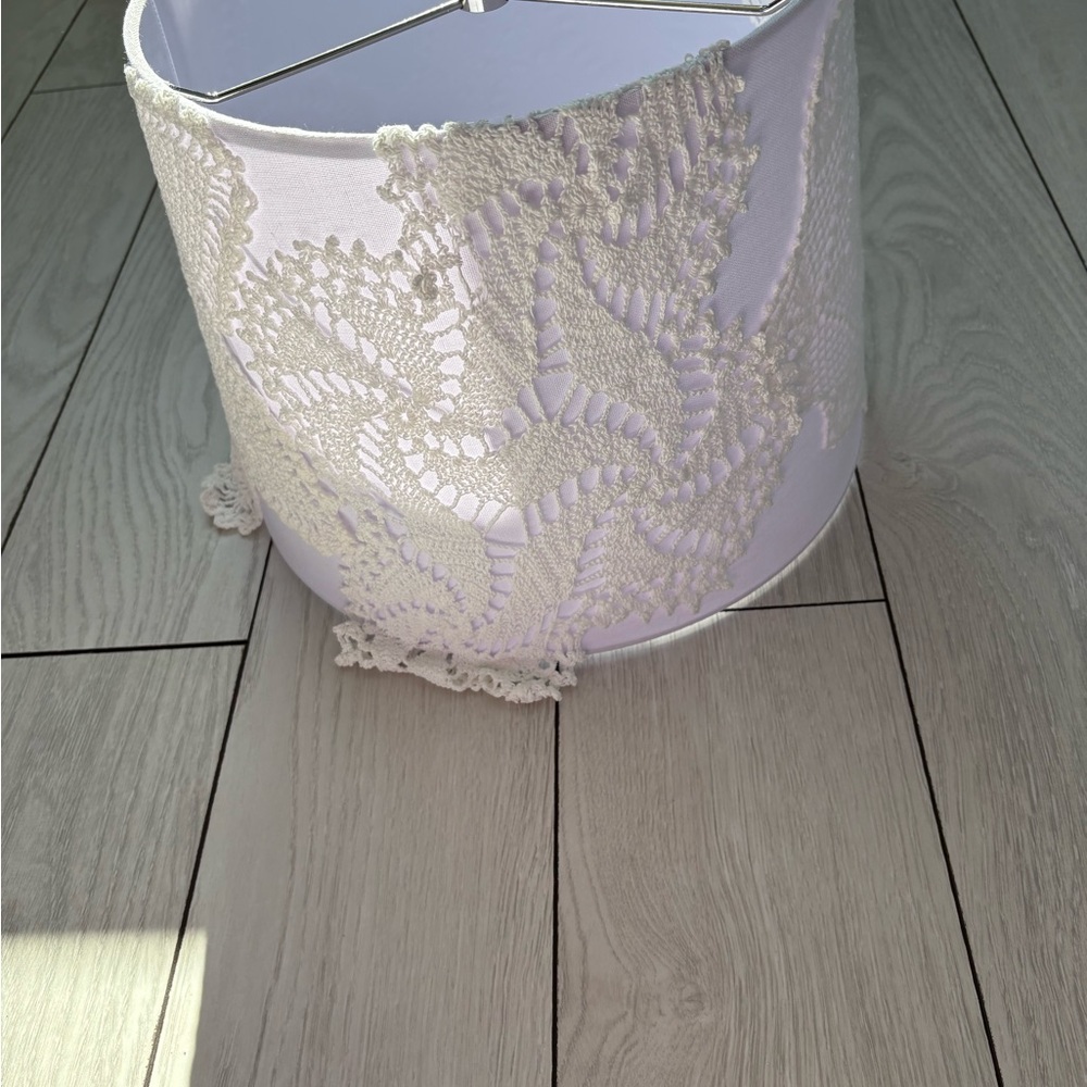 Elegant Cream Lace Lampshade - Picture 6 of 6
